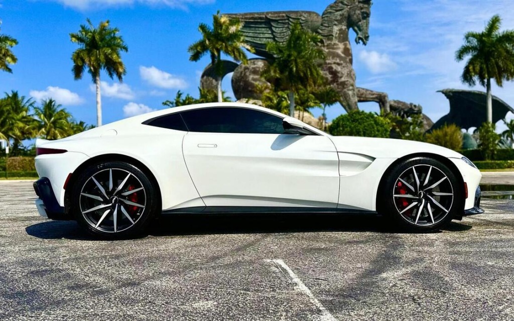 Aston Martin Vantage